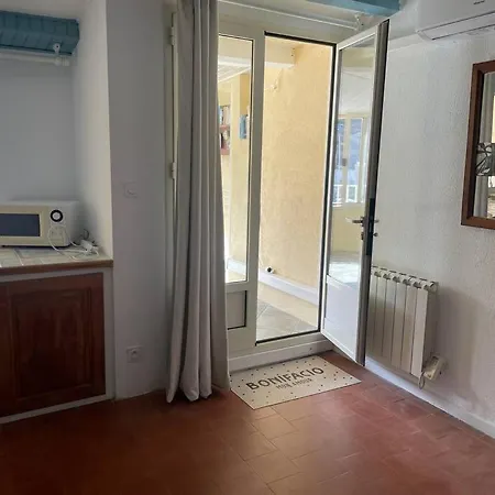 Lägenhet Sur Le Port Face A La Citadelle