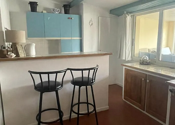 Sur Le Port Face A La Citadelle アパート *