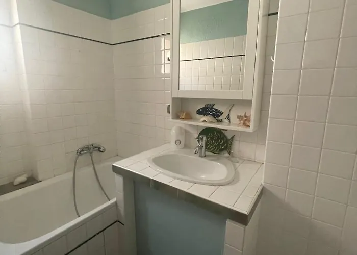 Sur Le Port Face A La Citadelle * ボニファシオ